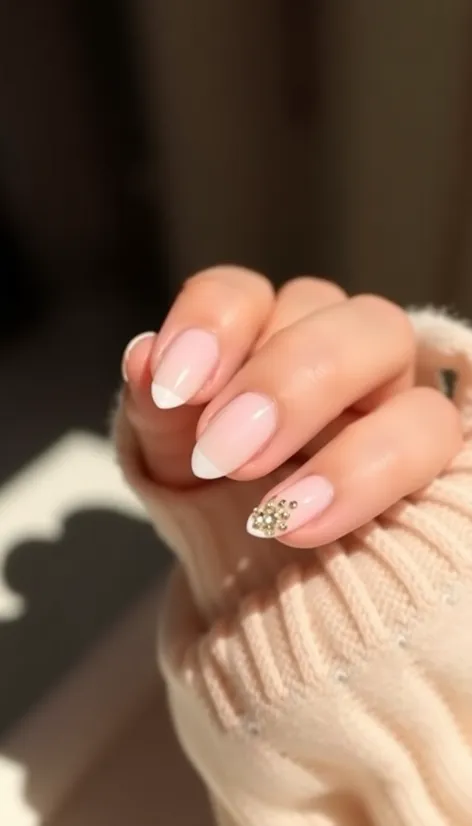 almond shaped nail designs