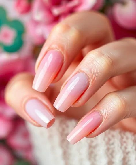 uñas naturales elegantes