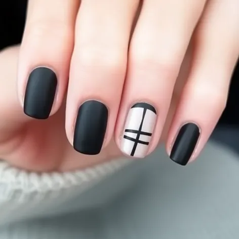 short black nail designs