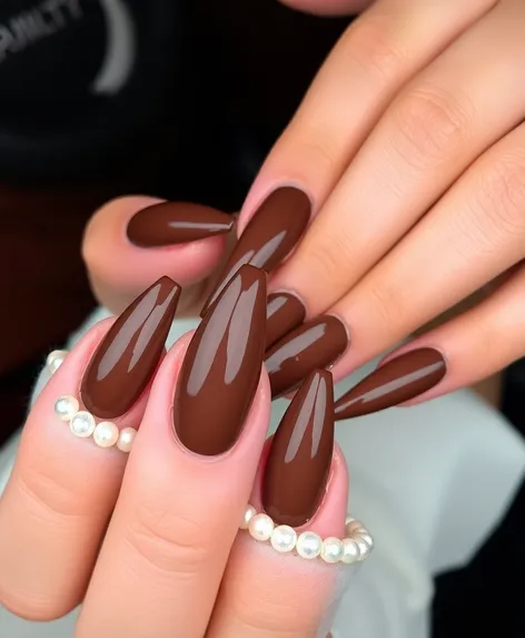 brown acrylic nails