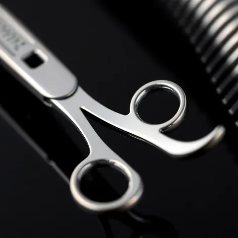 nose hair scissors