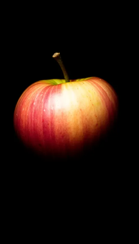 apple with black background