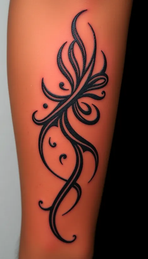 slim curve tribal tatto