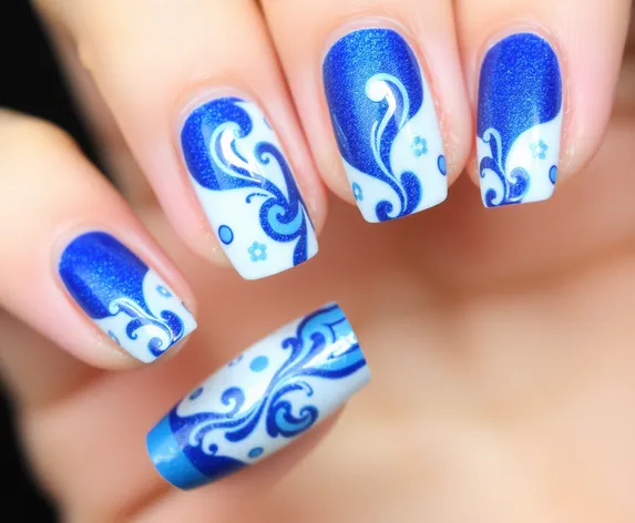 nail art blue white