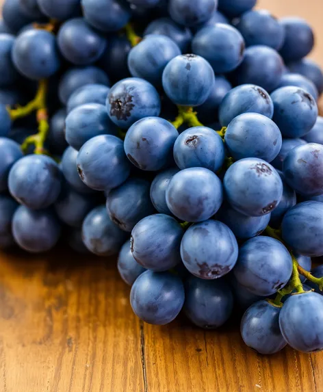 blue grapes